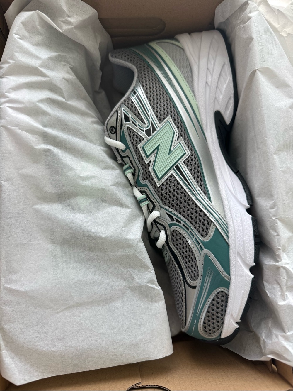 New Balance 740v2
Silver Metallic New Spruce